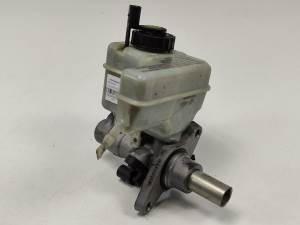 BOMBA FRENO 03350886761 VOLKSWAGEN PASSAT VARIANT (3C5) Autodesguaces Alicante