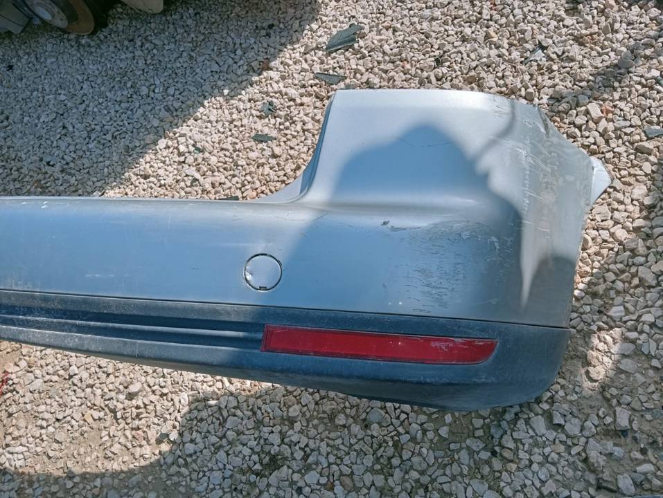 PARAGOLPES TRASERO