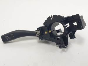 MANDO INTERMITENTES 1K0953513E VOLKSWAGEN GOLF V BERLINA (1K1) Autodesguaces Alicante