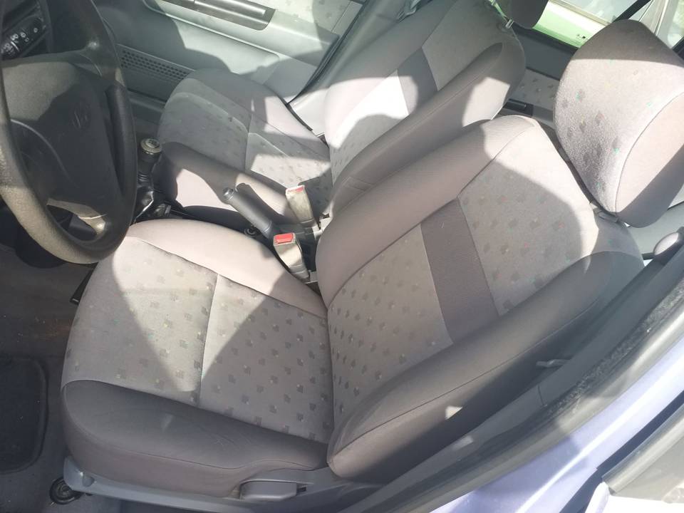 ASIENTO DELANTERO IZQUIERDO