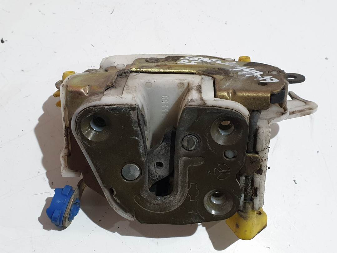 CERRADURA PUERTA DELANTERA IZQUIERDA - NISSAN - SERENA (C23M)