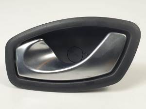 MANETA INTERIOR TRASERA IZQUIERDA 806700006R RENAULT LAGUNA GRANDTOUR III Autodesguaces Alicante