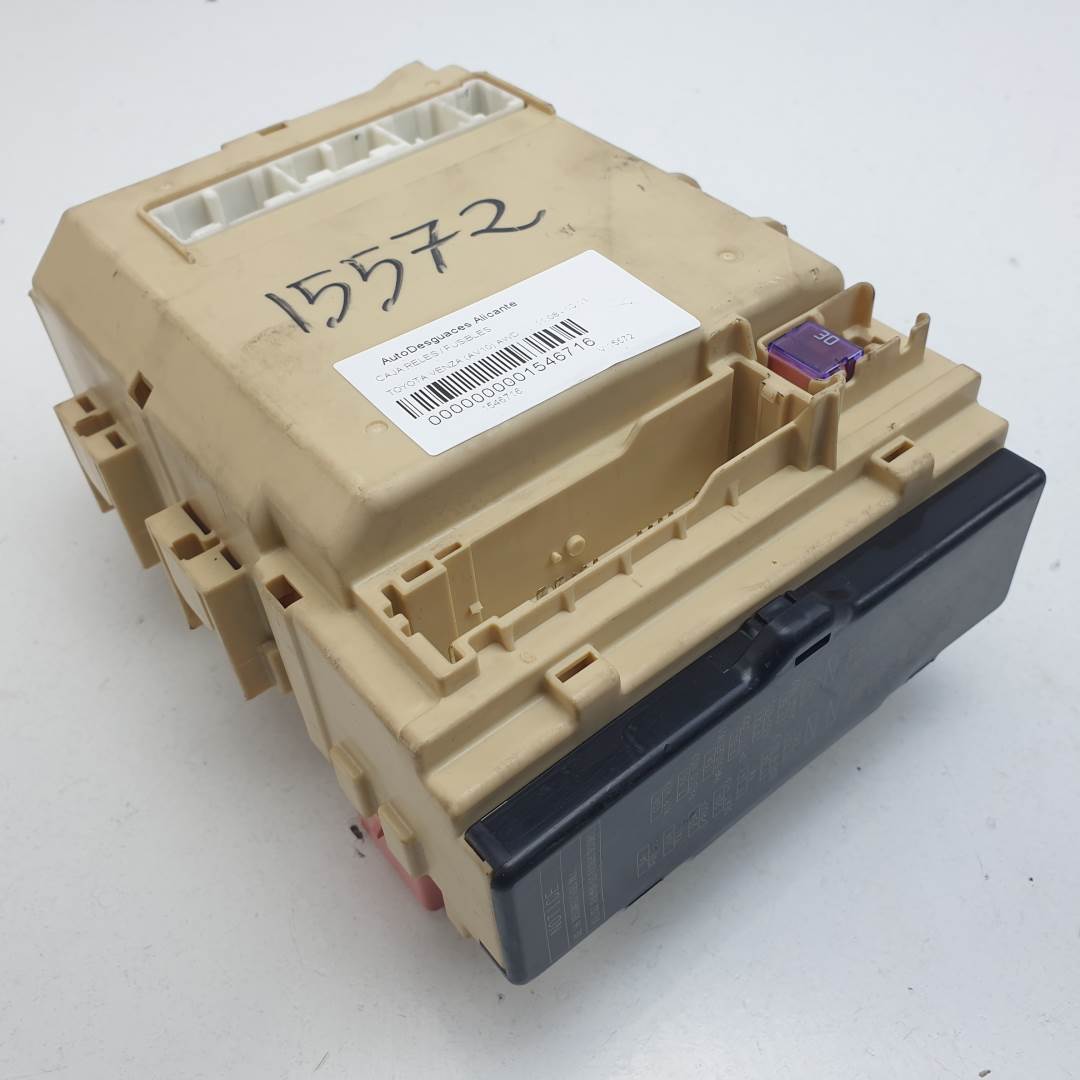 CAJA RELES / FUSIBLES - TOYOTA - VENZA (AV10)
