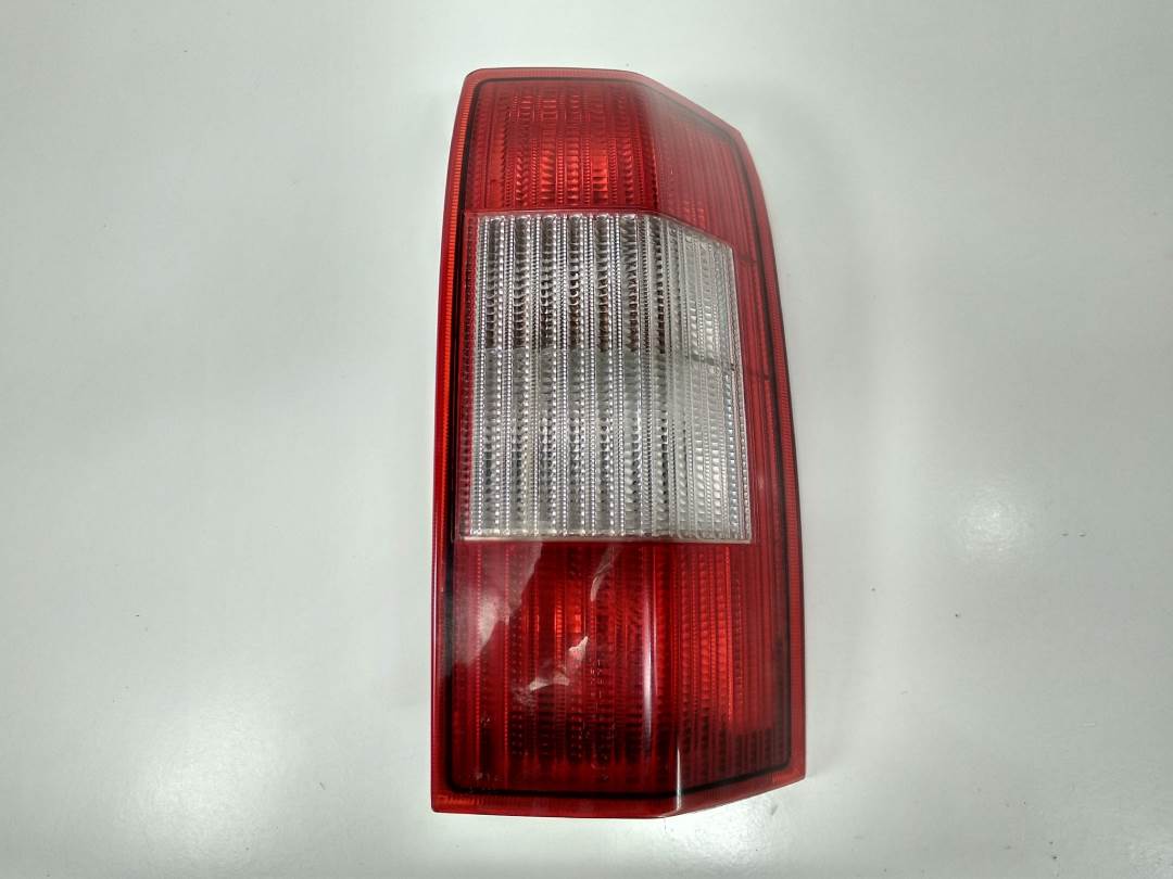 PILOTO TRASERO DERECHO - 14357700 - OPEL - OMEGA B