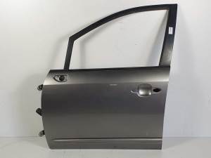 PUERTA DELANTERA IZQUIERDA KIA CARENS (UN) Autodesguaces Alicante