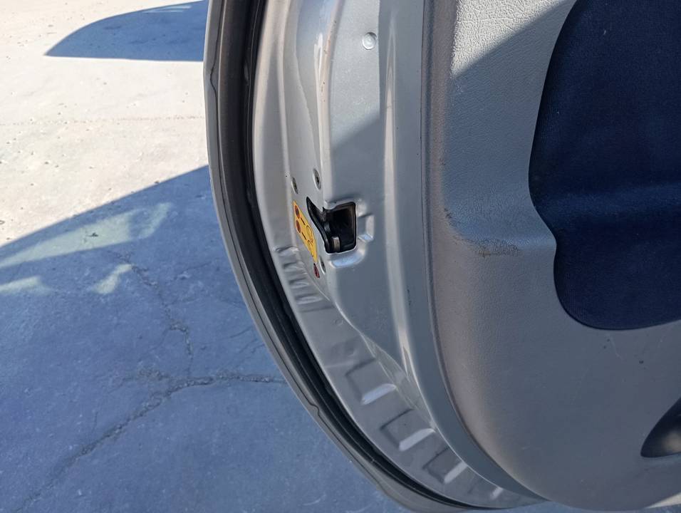 CERRADURA PUERTA TRASERA IZQUIERDA