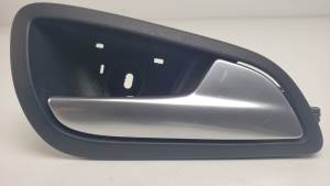 MANETA INTERIOR TRASERA DERECHA AM51U22600BEW FORD FOCUS LIM. (CB8) Autodesguaces Alicante
