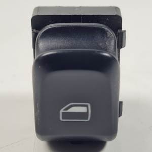 MANDO ELEVALUNAS TRASERO IZQUIERDO 8K0959855A AUDI Q5 (8R) Autodesguaces Alicante
