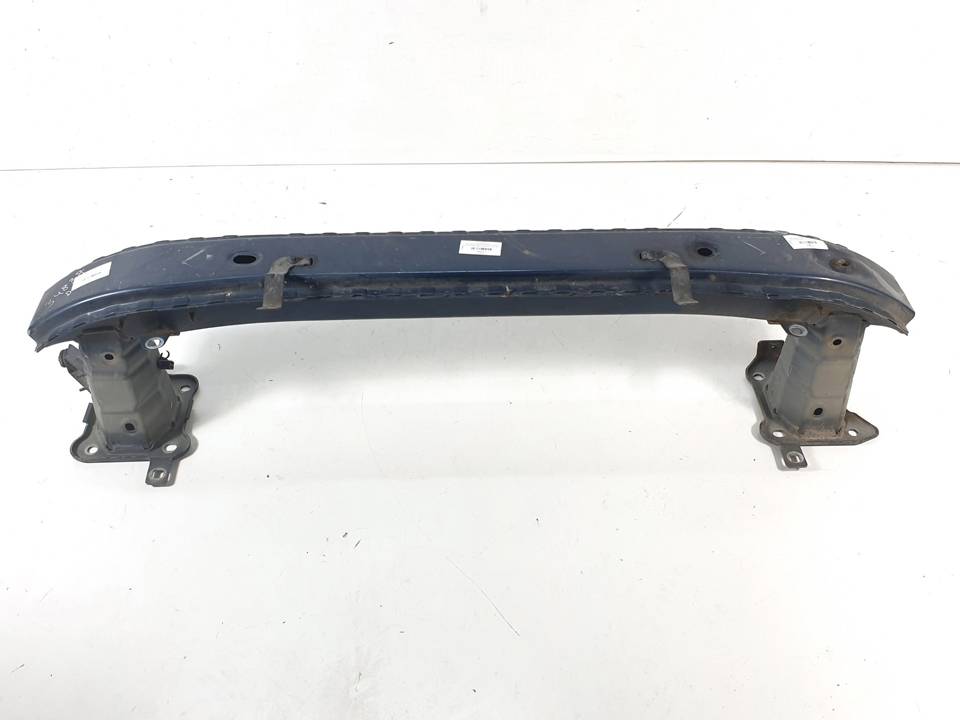 REFUERZO PARAGOLPES DELANTERO VOLVO V50 FAMILIAR Autodesguaces Alicante