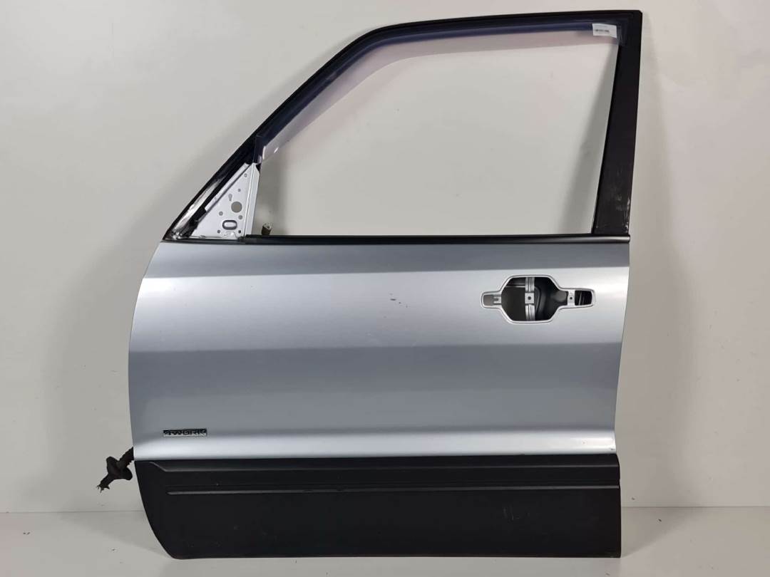 PUERTA DELANTERA IZQUIERDA - MITSUBISHI - MONTERO (V60/V70)