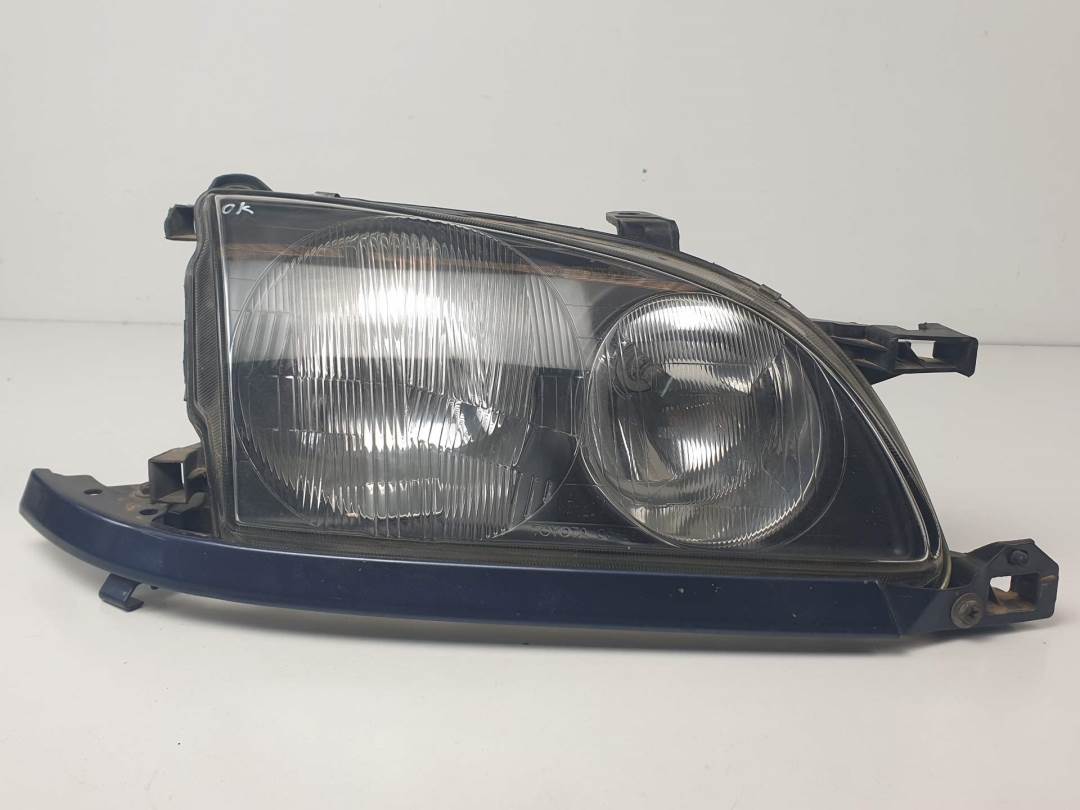FARO DERECHO - TOYOTA - AVENSIS BERLINA (T22)