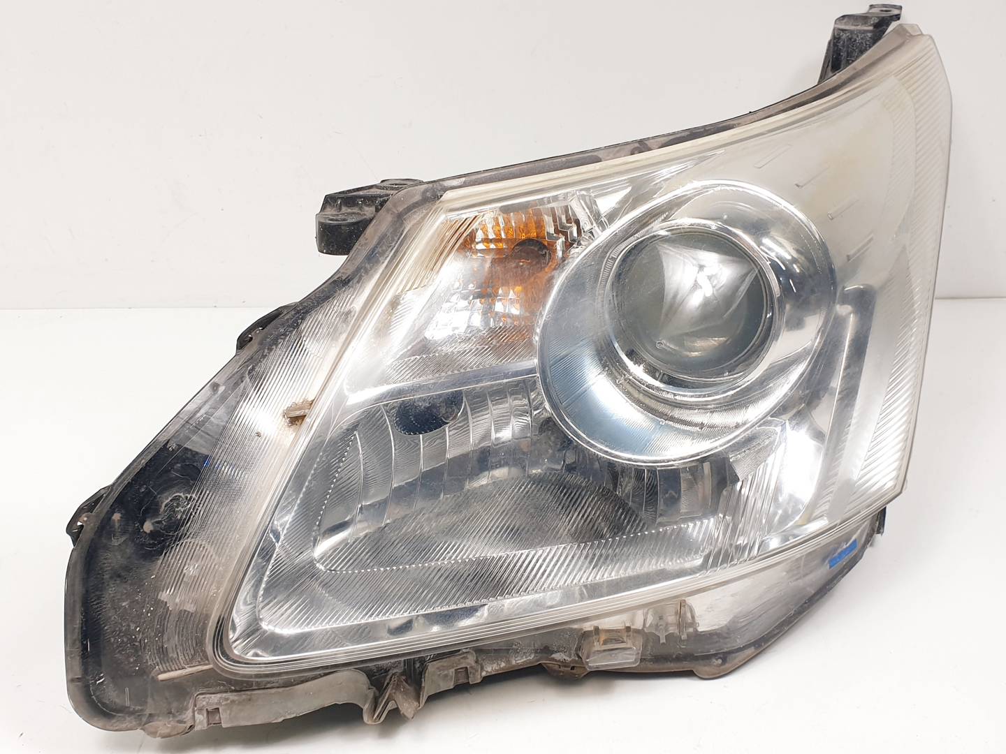 FARO IZQUIERDO - 8115805310 - TOYOTA - AVENSIS BERLINA (T27)