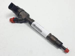 INYECTOR A6120700087 MERCEDES CLASE E (W210) BERLINA DIESEL Autodesguaces Alicante
