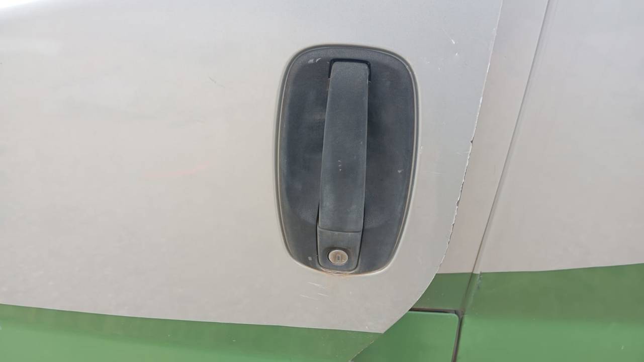 MANETA EXTERIOR DELANTERA IZQUIERDA
