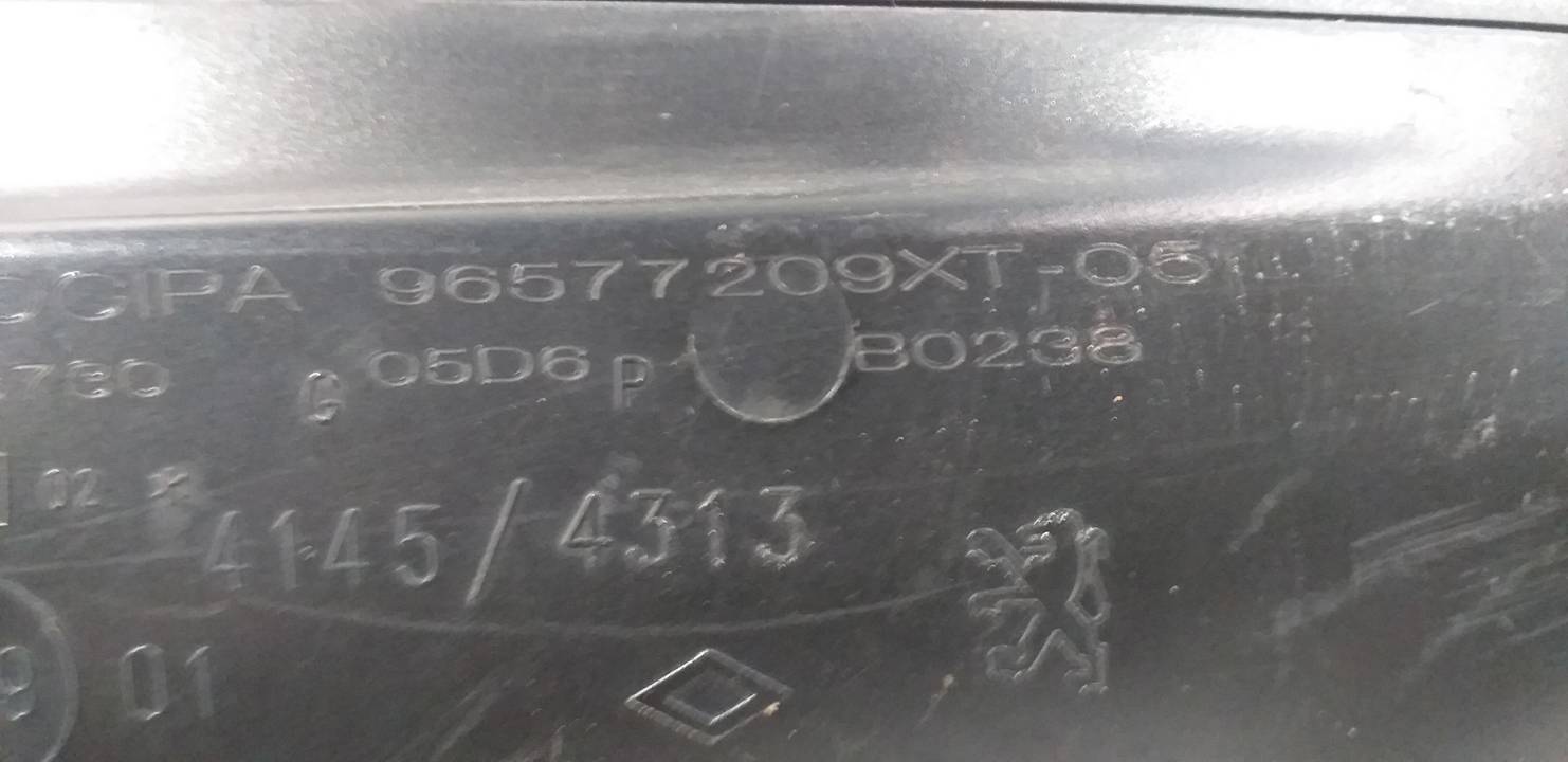 RETROVISOR DERECHO