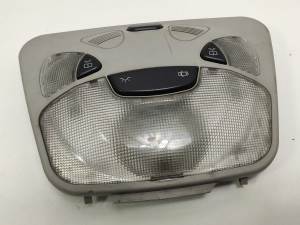 LUZ INTERIOR A203820 MERCEDES CLASE C (W203) BERLINA Autodesguaces Alicante