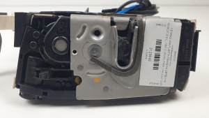 CERRADURA PUERTA TRASERA DERECHA A2047302235 MERCEDES CLASE C (W204) FAMILIAR Autodesguaces Alicante