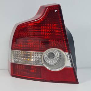 PILOTO TRASERO IZQUIERDO 30698341 VOLVO S40 BERLINA Autodesguaces Alicante