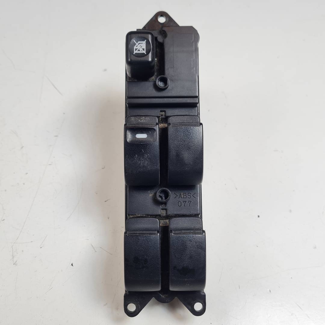 MANDO ELEVALUNAS DELANTERO IZQUIERDO - MN141066 - MITSUBISHI - GRANDIS (NA0W)