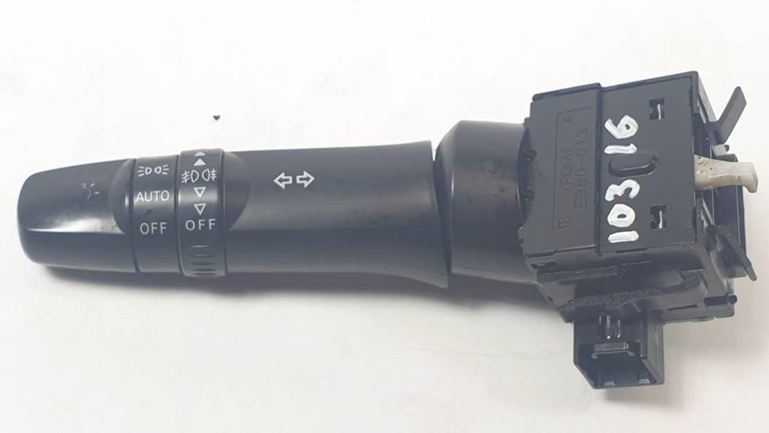 MANDO LUCES - E380013 - MITSUBISHI - OUTLANDER (CW0)