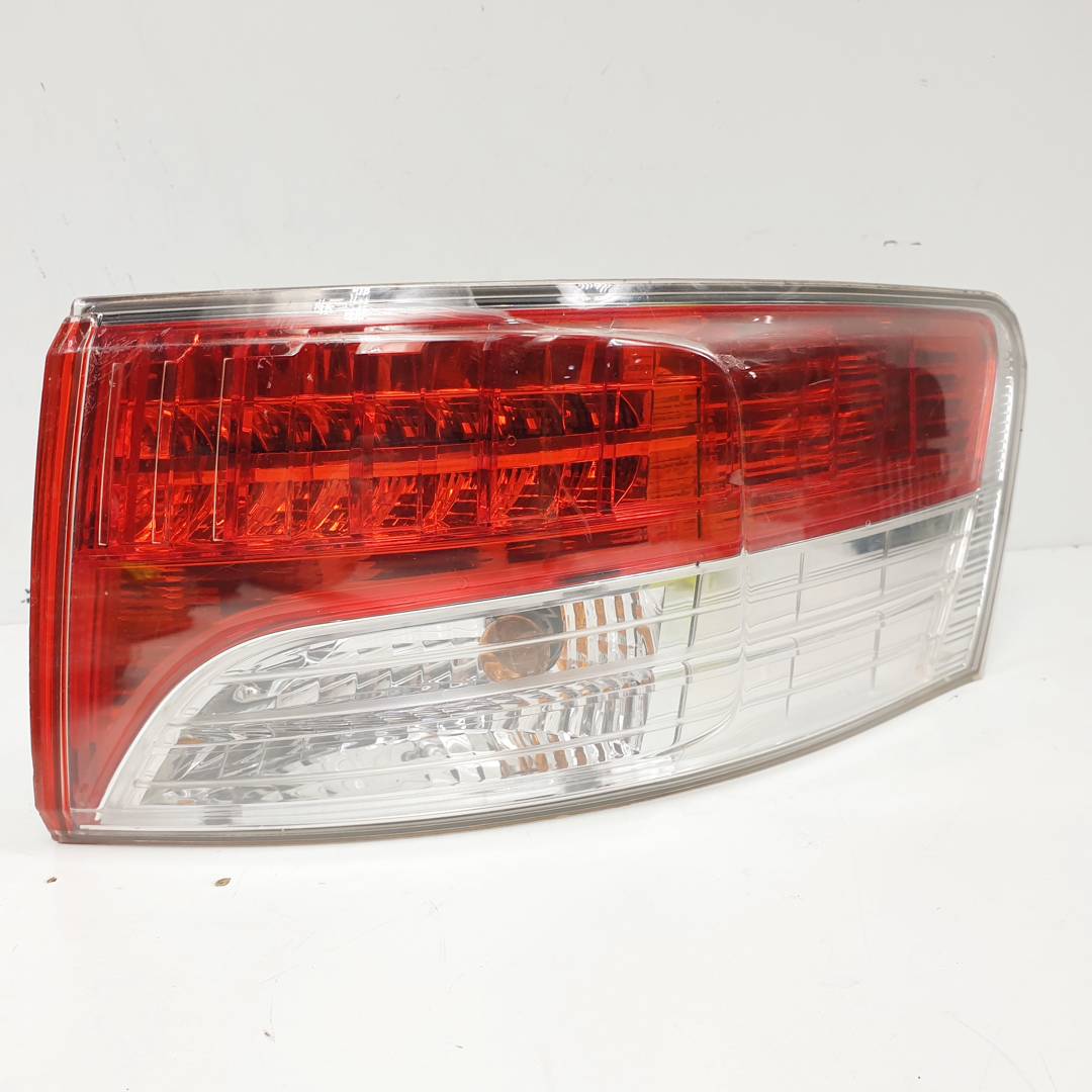 PILOTO TRASERO DERECHO - 89500200 - TOYOTA - AVENSIS BERLINA (T27)
