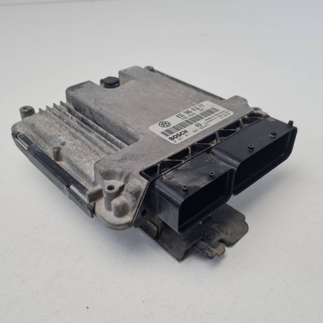 Calculateur moteur - 0281011903 - VOLKSWAGEN - GOLF V BERLINA (1K1)
