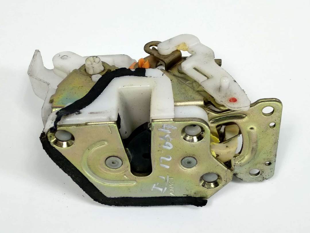 CERRADURA PUERTA TRASERA IZQUIERDA - MITSUBISHI - MONTERO SPORT (K90)