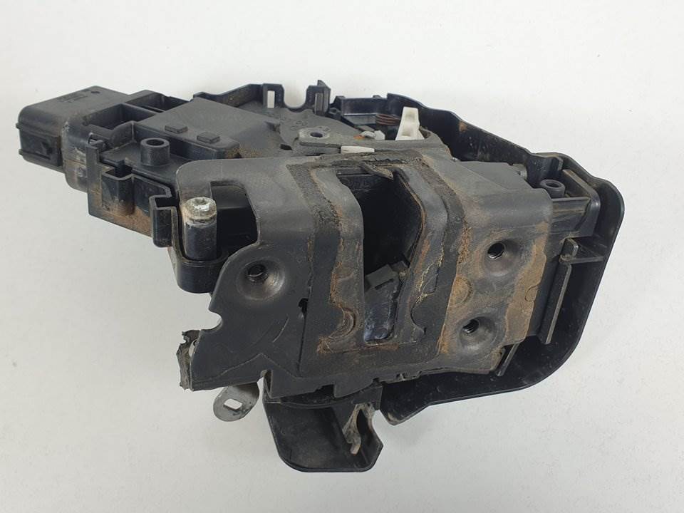 Serrure de porte avant droite - 3M5AR21812AK - FORD - FOCUS BERLINA (CAP)