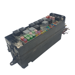 CAJA RELES / FUSIBLES T5EJBM04M0D03 LAND ROVER RANGE ROVER SPORT (L320) Autodesguaces Alicante