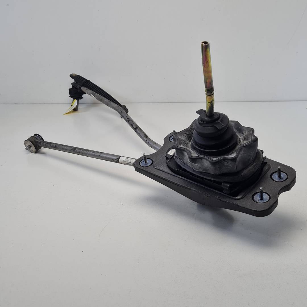 Gear lever - 8K0711025P - AUDI - A4 BER. (B8)