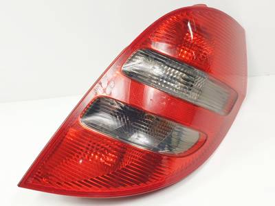 PILOTO TRASERO DERECHO A1698201064R MERCEDES CLASE A (W169) Autodesguaces Alicante