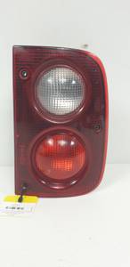 PILOTO TRASERO DERECHO AMR4003 LAND ROVER FREELANDER Autodesguaces Alicante