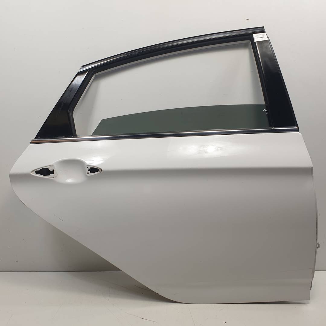 PUERTA TRASERA DERECHA - HYUNDAI - I40
