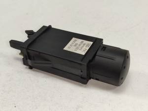 INTERRUPTOR 8N0941503B AUDI TT (8N3/8N9) Autodesguaces Alicante