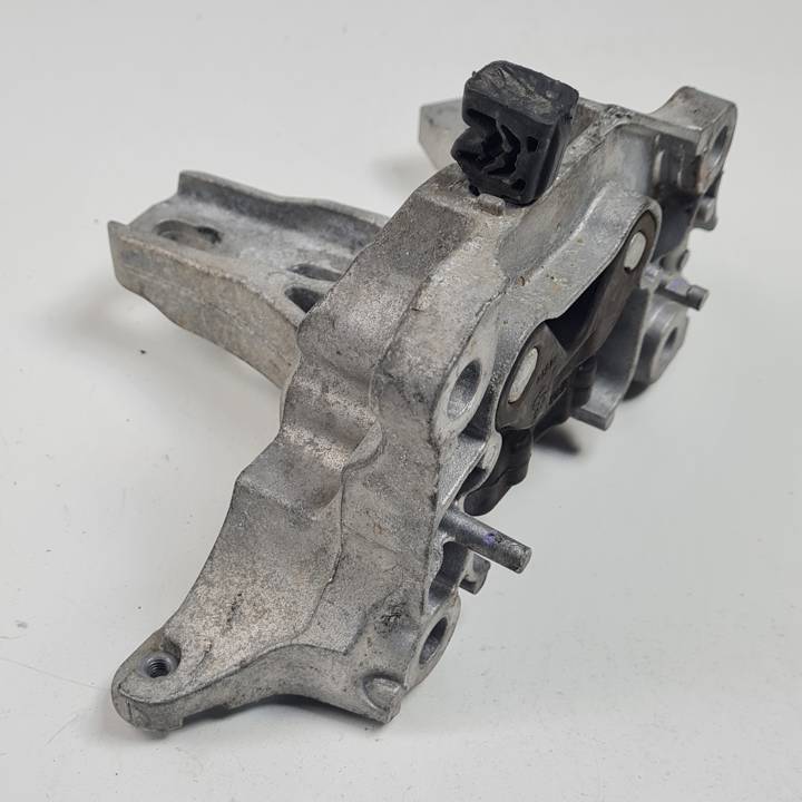 SOPORTE MOTOR IZQUIERDO 9824296180 OPEL CORSA F Autodesguaces Alicante