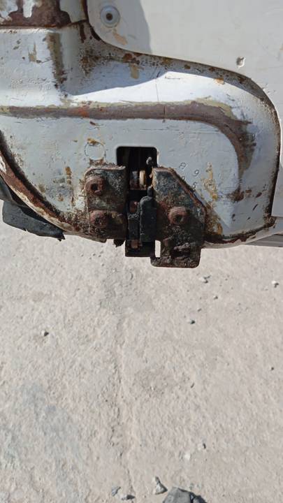 CERRADURA MALETERO / PORTON
