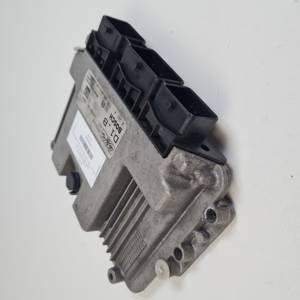 CENTRALITA MOTOR UCE 0281011775 VOLVO V50 FAMILIAR Autodesguaces Alicante
