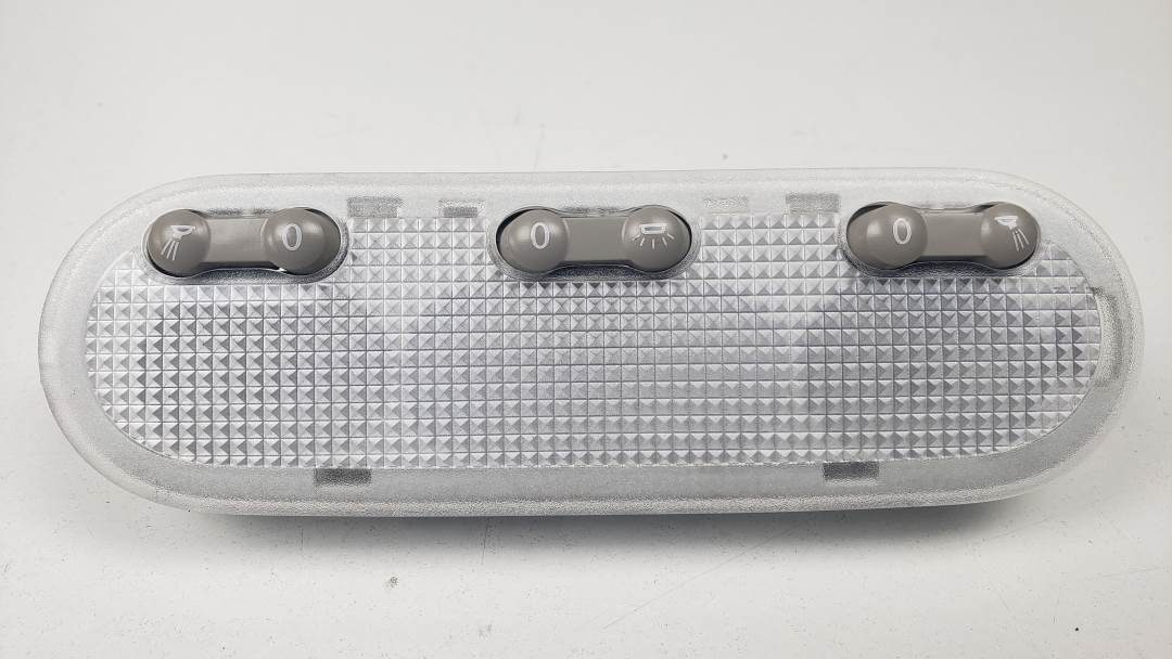 LUZ INTERIOR - 8200073234 - NISSAN - QASHQAI (J11)