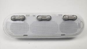 LUZ INTERIOR 8200073234 NISSAN QASHQAI (J11) Autodesguaces Alicante