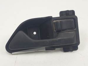 MANETA INTERIOR DELANTERA DERECHA 87BBA22600AA FORD SIERRA BERLINA Autodesguaces Alicante