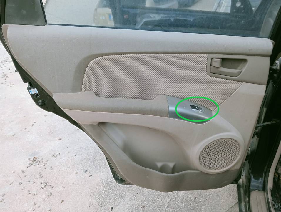 MANDO ELEVALUNAS TRASERO IZQUIERDO