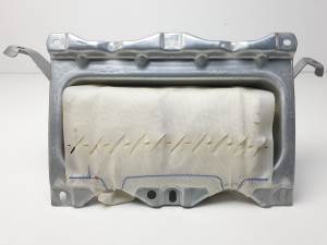 AIRBAG DELANTERO DERECHO 6M51A042B84AF FORD FOCUS LIM. (CB4) Autodesguaces Alicante