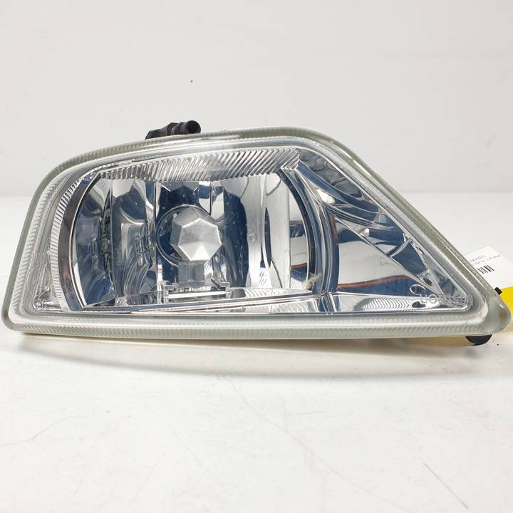 FARO ANTINIEBLA IZQUIERDO 2M5115201AG FORD FOCUS BERLINA (CAK) Autodesguaces Alicante
