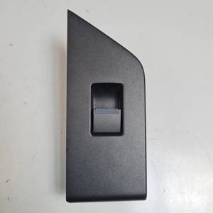 MANDO ELEVALUNAS TRASERO DERECHO BJ3214717AB LAND ROVER RANGE ROVER EVOQUE Autodesguaces Alicante