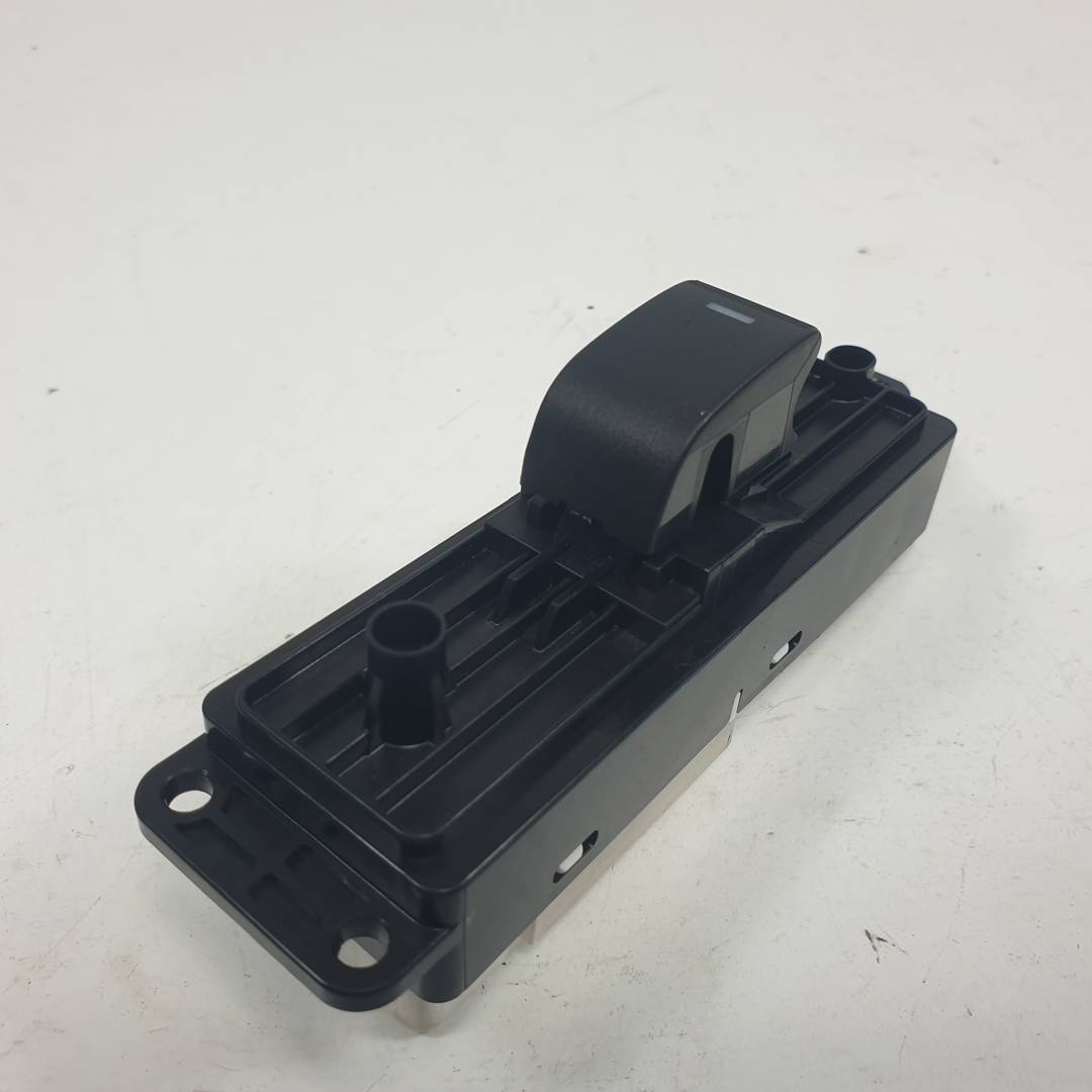 MANDO ELEVALUNAS TRASERO DERECHO - GDK466380A - MAZDA - 6 KOMBI (GH)