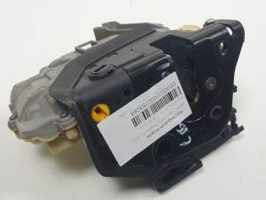 CERRADURA PUERTA TRASERA IZQUIERDA 3C4839015A AUDI Q7 (4L) Autodesguaces Alicante