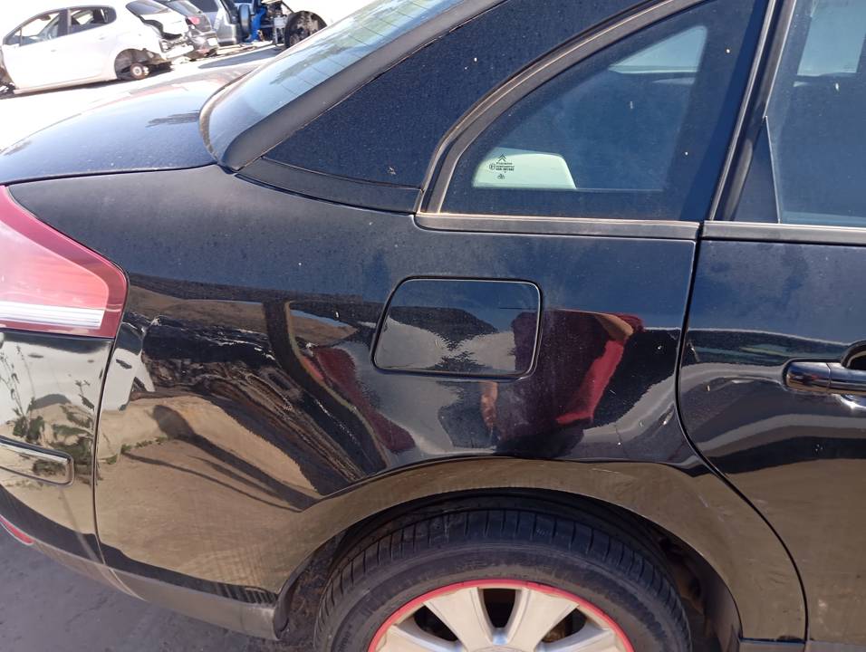 TAPA EXTERIOR COMBUSTIBLE