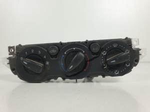 MANDO CALEFACCION / AIRE ACONDICIONADO 3M5T19980AD FORD FOCUS CABRIO (CA5) Autodesguaces Alicante