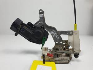 CERRADURA PUERTA DELANTERA IZQUIERDA TOYOTA AYGO (KGB/WNB) Autodesguaces Alicante