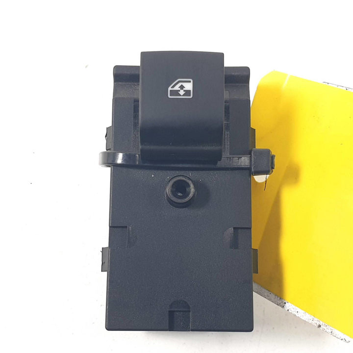 MANDO ELEVALUNAS TRASERO DERECHO 133018888 OPEL MOKKA (C76) Autodesguaces Alicante